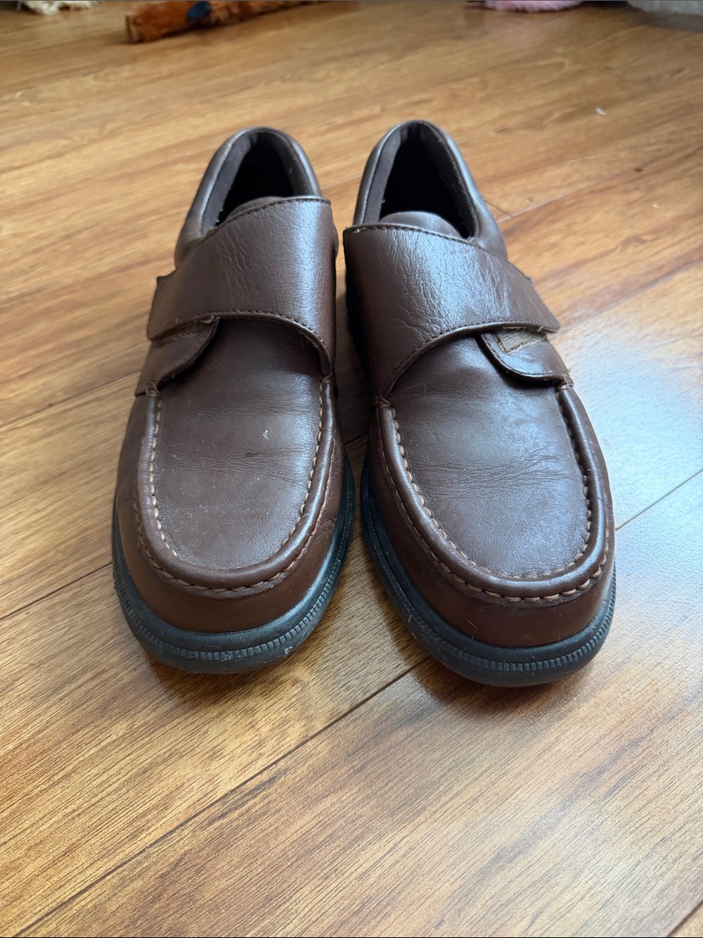 Men’s Hush Puppies Brown Leather Velcro Loafers 10.5 Extra Wide